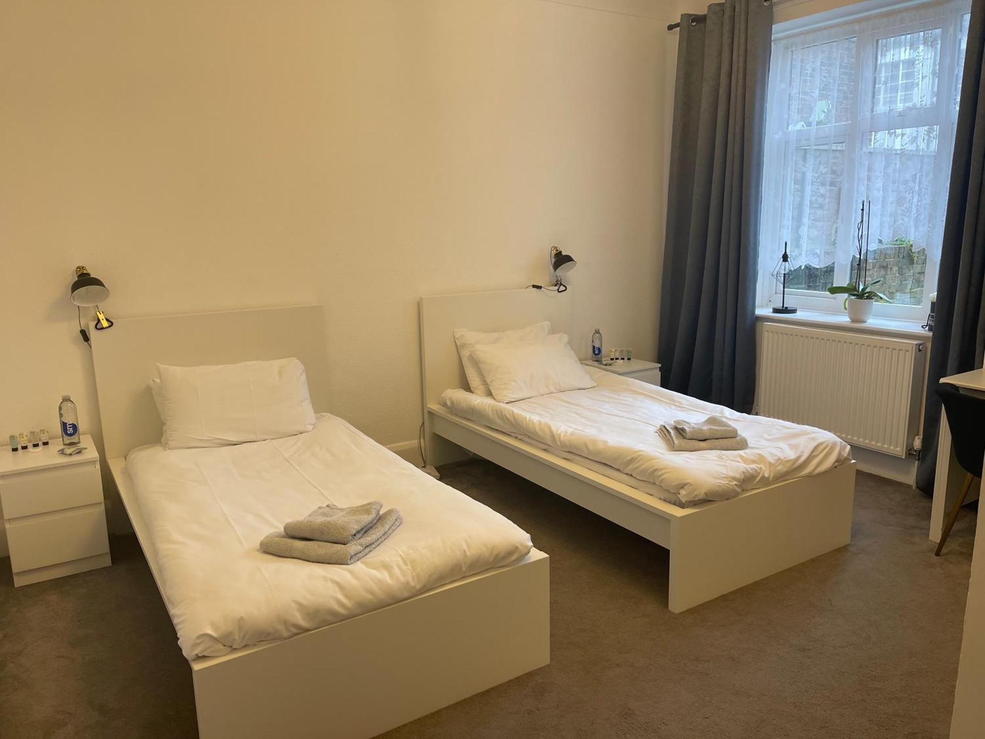 2 Bedroom Apartment Ground Floor Eastbourne Town Centre Eksteriør bilde